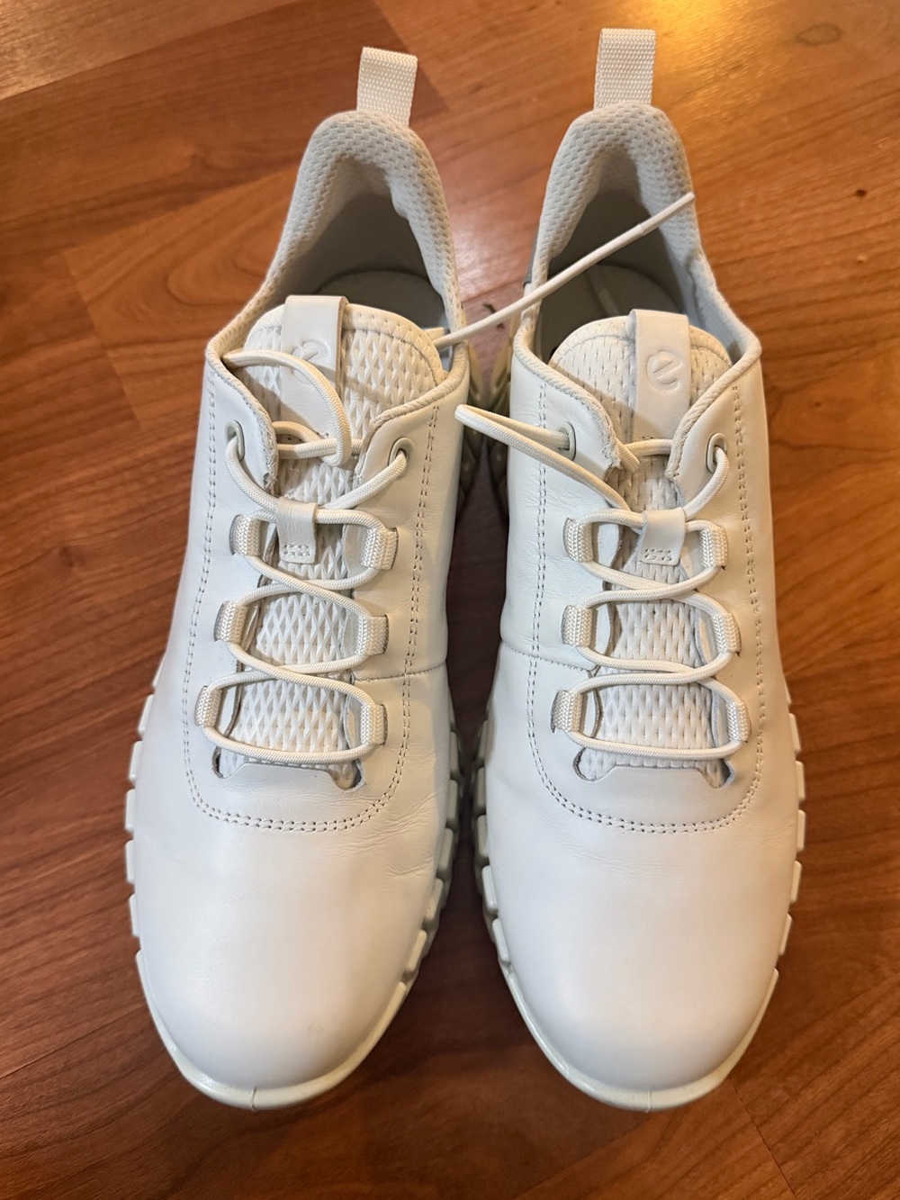 Ecco Women's White Leather Slip-On Lace Sneakers